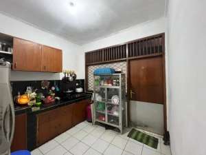 Dijual Rumah 1.5 Lantai Posisi Hook dan Kostan di Jl. Mandala Utama Raya, Tomang. lokasi di Jakarta Barat, tersedia melalui melalui situs Olx