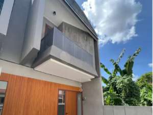 DIJUAL RUMAH 2 LANTAI BEBAS BANJIR MODERN TROPISJATIWARNA JATIASIH KODAU lokasi di Bekasi Kota, tersedia melalui melalui situs Olx