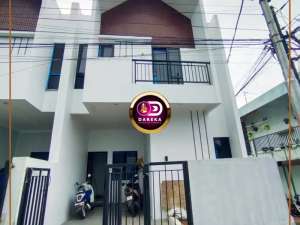 Dijual Rumah 2 Lantai Cijantung Jakarta Timur lokasi di Jakarta Timur, tersedia melalui melalui situs Olx