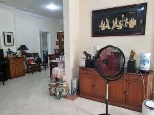 Dijual Rumah 2 lantai di Royal Gading mansion lokasi di Jakarta Utara, tersedia melalui melalui situs Olx