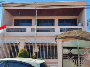 Dijual Rumah 2 lantai di Dukuh Kupang Surabaya lokasi di Surabaya Kota, tersedia melalui melalui situs Olx