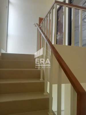 Dijual Rumah 2 Lantai di Perumahan Grahayana Karawang lokasi di Karawang Kab., tersedia melalui melalui situs Olx