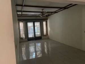 Dijual Rumah 2 Lantai Lokasi Strategis Bekasi Barat lokasi di Bekasi Kota, tersedia melalui melalui situs Olx