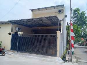 Dijual Rumah 2 Lantai Posisi Hook di Cluster Vida Frambosa SHM Carport 2 Mobil, Mustika Jaya, Bekasi, 018 lokasi di Bekasi Kota, tersedia melalui melalui situs Olx