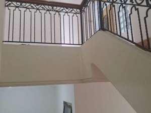 DIJUAL Rumah 2 Lantai SIAP HUNI TERENOVASI di Taman Surya 5 Jakarta Barat lokasi di Jakarta Barat, tersedia melalui melalui situs Olx