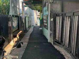 Dijual rumah 2 Lantai. Utan Kayu, Jakarta Timur lokasi di Jakarta Timur, tersedia melalui melalui situs Olx