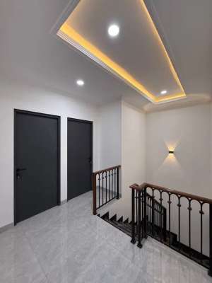 Dijual Rumah American Classic Plus RoofTopSiap Huni Di Jagakarsa lokasi di Jakarta Selatan, tersedia melalui melalui situs Olx