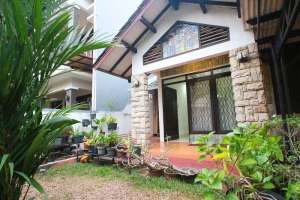 DIJUAL RUMAH ASRI 2 LANTAI KAWASAN GRAHA CINERE DEPOK lokasi di Depok Kota, tersedia melalui melalui situs Olx