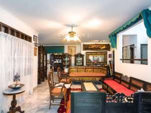 Dijual Rumah Asri Dan Artistik Nuansa Bali Di Cirendeu 267279 lokasi di Tangerang Selatan Kota, tersedia melalui melalui situs Olx