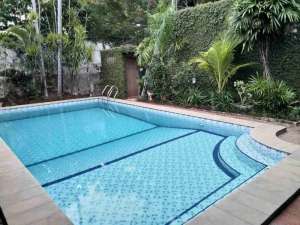 Dijual rumah bagus 1 lantai tanah luas 915 meter4 kamar tidur di radio dalam jakarta selatan lokasi di Jakarta Selatan, tersedia melalui melalui situs Olx