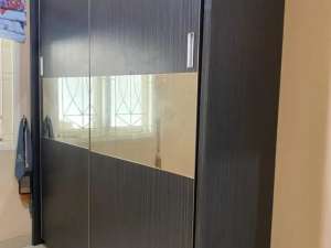 DIJUAL RUMAH BAGUS 3 LANTAI JALAN LEBAR BEBAS BANJIR JUAL MURAH DI TAMAN PALEM lokasi di Jakarta Barat, tersedia melalui melalui situs Olx