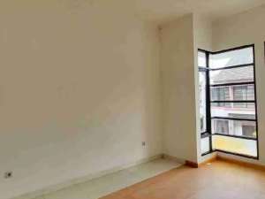 Dijual Rumah Bagus di Emerald Residence Bintaro lokasi di Tangerang Selatan Kota, tersedia melalui melalui situs Olx