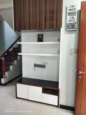 DIJUAL RUMAH BAGUS MURAH lokasi di Jakarta Timur, tersedia melalui melalui situs Olx