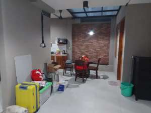 Dijual rumah baru full furnished di komplek harperindo kampung utan ciputat timur lokasi di Tangerang Selatan Kota, tersedia melalui melalui situs Olx