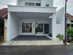 Dijual Rumah Baru Modern Tropis Kamar 4 Di Graha Raya Nempel Bintaro lokasi di Tangerang Kota, tersedia melalui melalui situs Olx