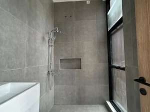 DIJUAL RUMAH BARU SIAP HUNI DALAM CLUSTER BALBOA ESTATE PONDOK CABE lokasi di Depok Kota, tersedia melalui melalui situs Olx