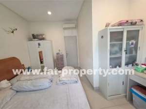 Dijual rumah bgs udah renov di Greenlake City Cluster Amerika LT60m2 LB87m2,Selatan,2BR1 lokasi di Tangerang Kota, tersedia melalui melalui situs Olx