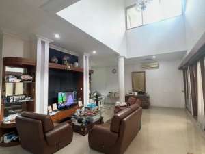 Dijual Rumah Cantik Nuansa Bali Lebak Bulus lokasi di Tangerang Selatan Kota, tersedia melalui melalui situs Olx