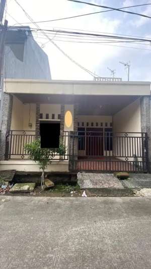 Dijual Rumah Cantik Siap Huni Di Telaga Mas Duta Harapan Bekasi Utara lokasi di Bekasi Kota, tersedia melalui melalui situs Olx