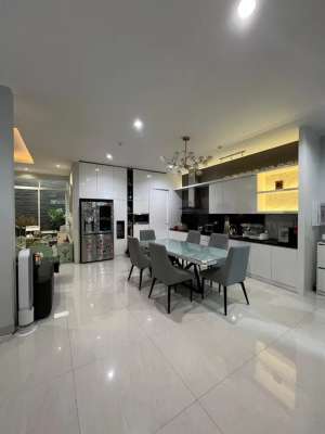 Dijual Rumah Cantik Siap Huni di Golf Lake Cengkareng Jakarta Barat lokasi di Jakarta Barat, tersedia melalui melalui situs Olx