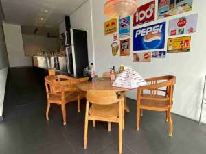 DIJUAL RUMAH CANTIK STRATEGIS HOOKDI PULOMAS JAKARTA TIMUR lokasi di Jakarta Pusat, tersedia melalui melalui situs Olx