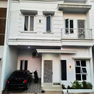Dijual Rumah Cluster 2 Lantai Dekat Gerbang Tol Brigif lokasi di Jakarta Selatan, tersedia melalui melalui situs Olx