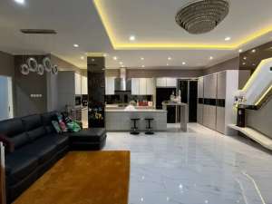 Dijual Rumah Cluster Menaggio - illago Paramount Gading Serpong, Tangerang lokasi di Tangerang Kota, tersedia melalui melalui situs Olx