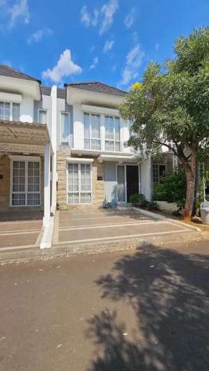 Dijual Rumah dalam cluster depan di Citragran Cibubur lokasi di Bekasi Kota, tersedia melalui melalui situs Olx