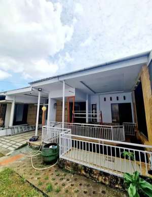 Dijual Rumah dalam Kompleks , tersedia melalui melalui situs Olx