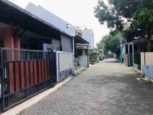 DIJUAL RUMAH DALAM PERUM DEKAT KAMPUS UNU lokasi di Sleman Kab., tersedia melalui melalui situs Olx