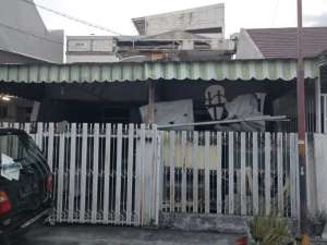Dijual Rumah Darmo Hitung tanah lokasi di Surabaya Kota, tersedia melalui melalui situs Olx