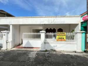 DIJUAL Rumah dengan Halaman Luas lokasi di Surakarta Kota, tersedia melalui melalui situs Olx