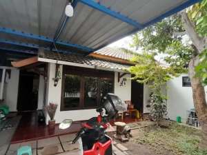 DIJUAL RUMAH DI BANJARSARI SURAKARTA lokasi di Surakarta Kota, tersedia melalui melalui situs Olx