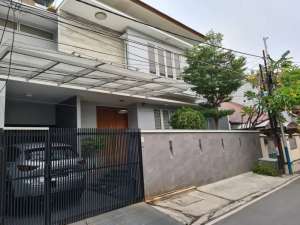 Dijual Rumah di Cempaka Putih Jakpus Lt.13,5X15m2 Harga Nego lokasi di Jakarta Pusat, tersedia melalui melalui situs Olx