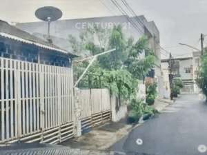 Dijual Rumah Di Cengkareng Lokasi Strategis 275326 lokasi di Jakarta Barat, tersedia melalui melalui situs Olx