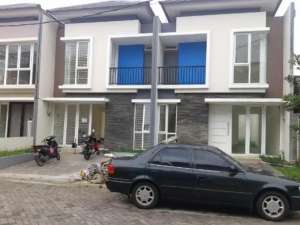 Dijual Rumah di Green Court Cengkareng uk 6x15 harga 2.350M nego lokasi di Jakarta Barat, tersedia melalui melalui situs Olx