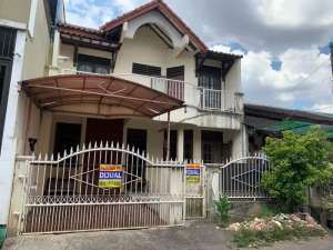 Dijual Rumah di Griya Kencana 1, Ciledug lokasi di Tangerang Kota, tersedia melalui melalui situs Olx