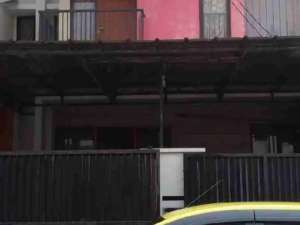 dijual rumah di harapan indah 2, bekasi barat lokasi di Bekasi Kota, tersedia melalui melalui situs Olx