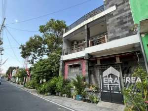 DIJUAL RUMAH DI JAGALAN JEBRES SURAKARTA lokasi di Surakarta Kota, tersedia melalui melalui situs Olx