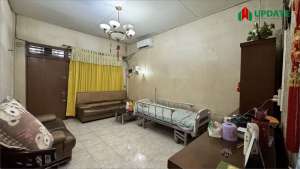 DIJUAL RUMAH DI JALAN MADONG LUBIS MEDAN lokasi di Medan Kota, tersedia melalui melalui situs Olx