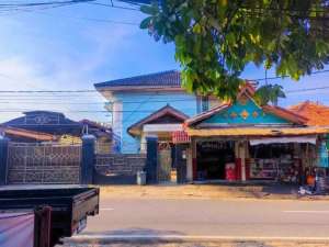 Dijual rumah di Karawaci pinggir jalan raya, Tangerang Kota lokasi di Tangerang Kota, tersedia melalui melalui situs Olx