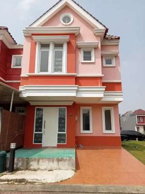 Dijual Rumah di kawasan Malibu Village Gading Serpong lokasi di Tangerang Selatan Kota, tersedia melalui melalui situs Olx