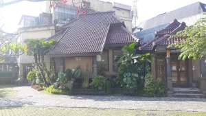 Dijual rumah di Kemang Raya lokasi di Jakarta Selatan, tersedia melalui melalui situs Olx