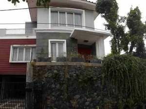 Dijual Rumah di Komp. Guruminda Cisaranten Kulon Bandung lokasi di Bandung Kota, tersedia melalui melalui situs Olx