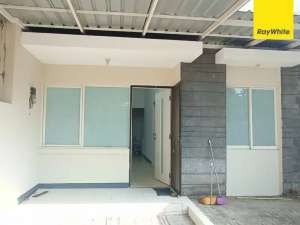 Dijual Rumah di Perumahan Alam Galaxy Surabaya lokasi di Surabaya Kota, tersedia melalui melalui situs Olx