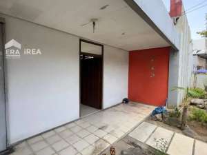 DIJUAL RUMAH DI SOLO AREA BALAIKOTA DAN PASAR GEDE lokasi di Surakarta Kota, tersedia melalui melalui situs Olx