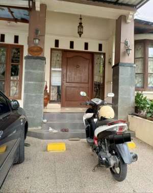 Dijual Rumah Di Vila Dago Pamulang lokasi di Tangerang Selatan Kota, tersedia melalui melalui situs Olx