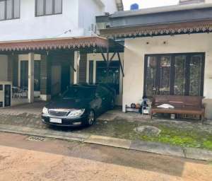 Dijual Rumah Emerald Residence Bintaro lokasi di Tangerang Selatan Kota, tersedia melalui melalui situs Olx