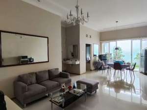 dijual rumah full furnish istana dieng malang lokasi di Malang Kota, tersedia melalui melalui situs Olx