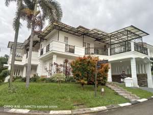Dijual Rumah Full furnish Nego Sampe Deall lokasi di Bogor Kab., tersedia melalui melalui situs Olx